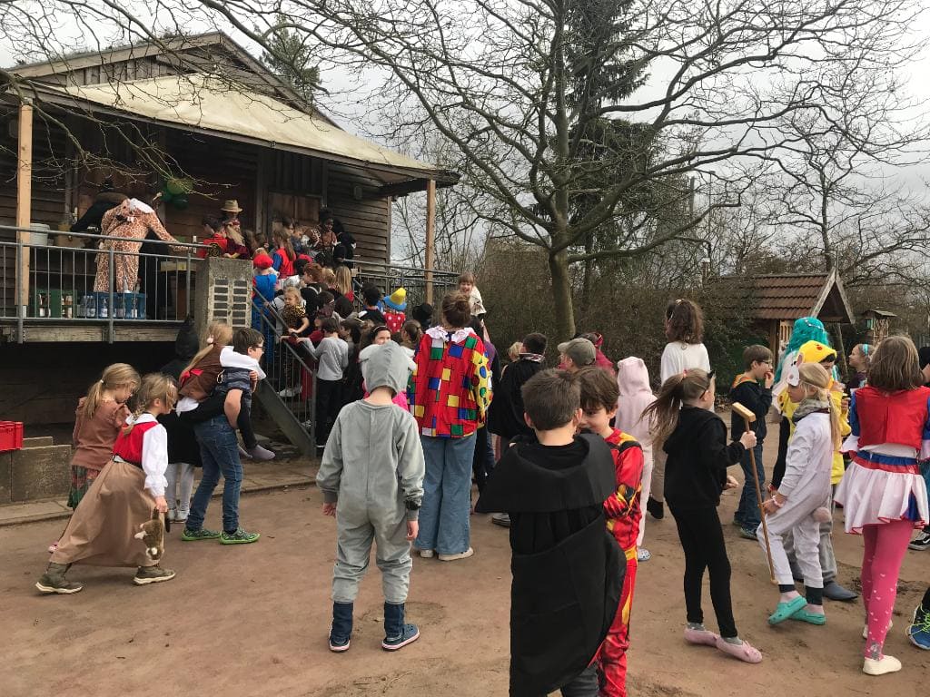 Grundschule Heuchelhof Fasching 